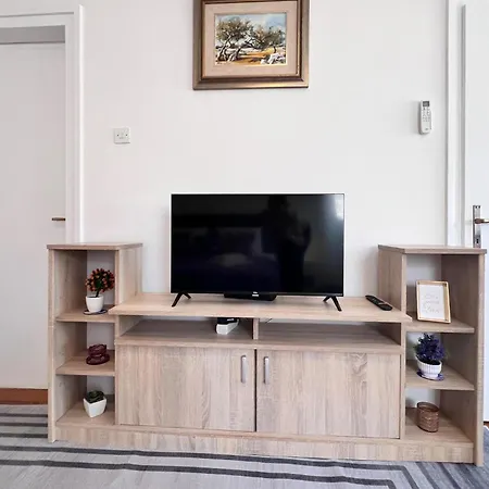 Gorgeous Apartment In Pula With Wifi * Πούλα