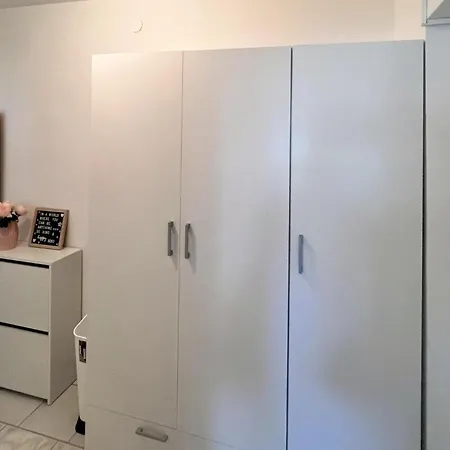 公寓 Gorgeous Apartment In Pula With Wifi *