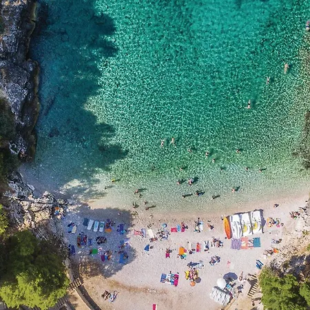 Апартаменты In With Wifi *