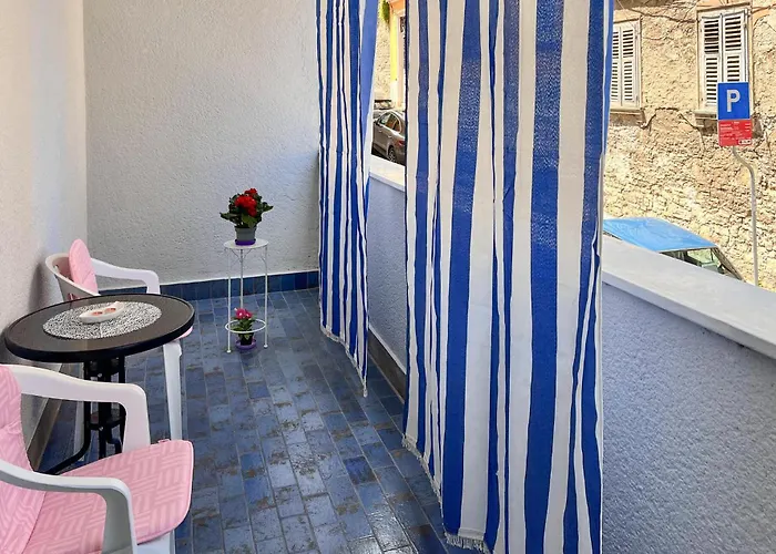Apartment In With Wifi